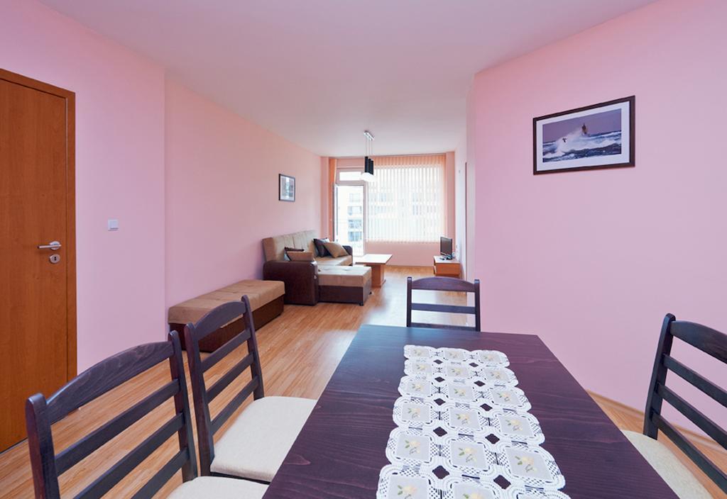 Apartments Dimitrovi Pomorie Szoba fotó