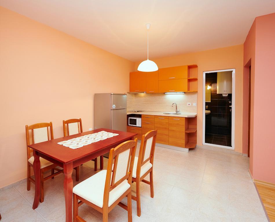 Apartments Dimitrovi Pomorie Szoba fotó